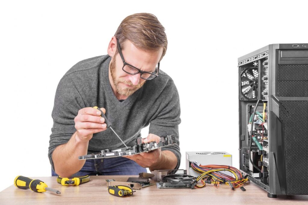 Tips On Choosing The Right Computer Repair Center